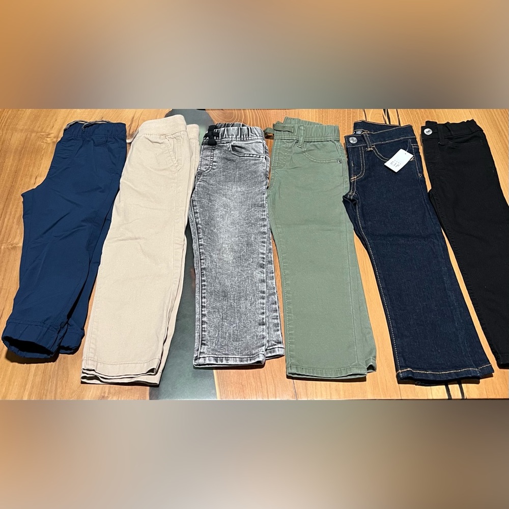 Boys Pants Lot Size 3T / 3Y (Gap and H&M)
